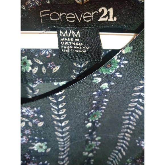 Forever 21 Floral Tiered Ruffle Blouse Sleeveless Back Zip Green Black Medium - Picture 2 of 4